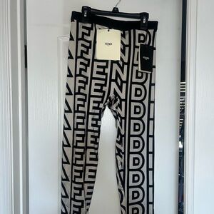 New with tags Fendi by Marc Jacobs leggings!